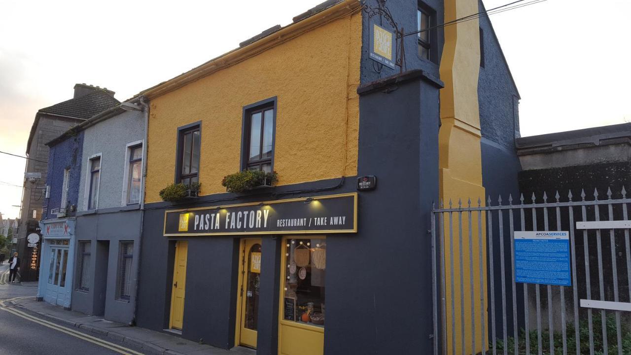 Pasta Factory Guest Rooms Galway Exterior foto
